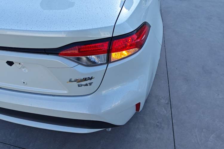 Used Toyota Levin 2019 185T CVT Entry-Level Version China VI Standard Right Rear Taillight