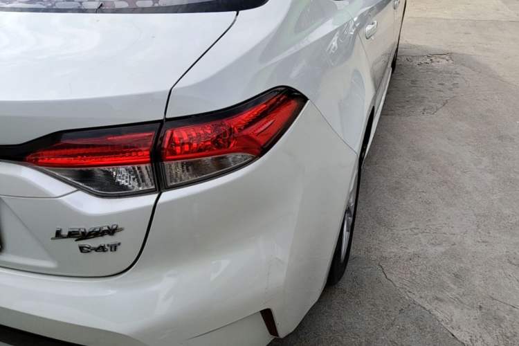 Used Toyota Levin 2019 185T CVT Luxury Edition China VI Standard Right Rear Taillight