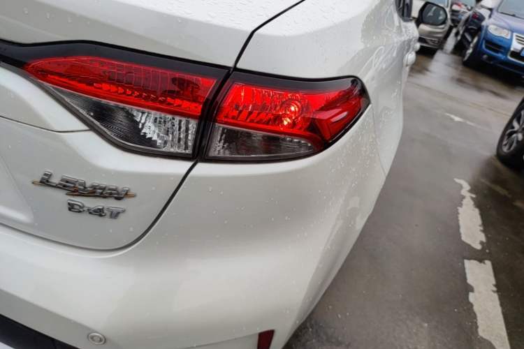 Used Toyota Levin 2019 185T CVT Entry-Level Version China VI Standard Right Rear Taillight