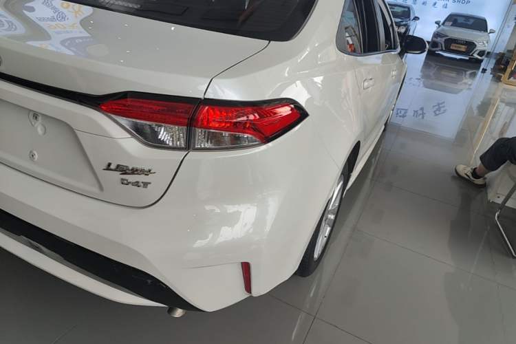 Used Toyota Levin 2019 185T CVT Luxury Edition China VI Standard Right Rear Taillight