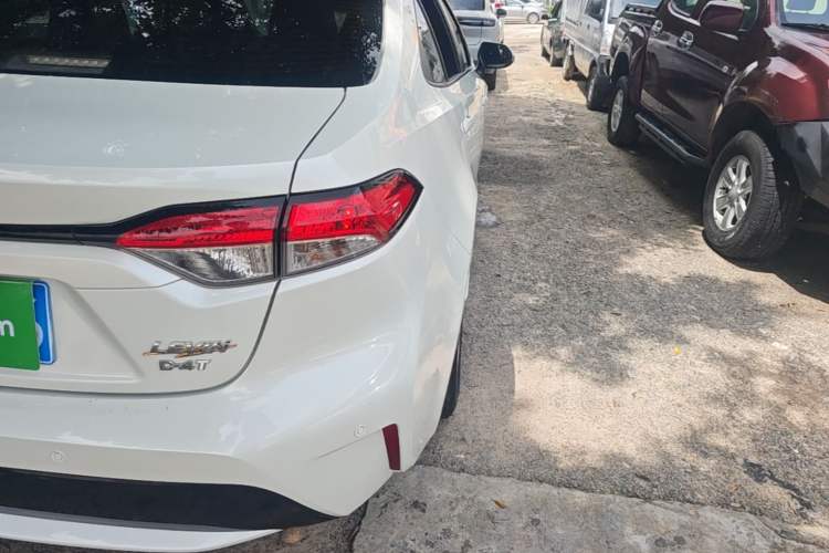 Used Toyota Levin 2019 185T CVT Luxury Edition China VI Standard Right Rear Taillight