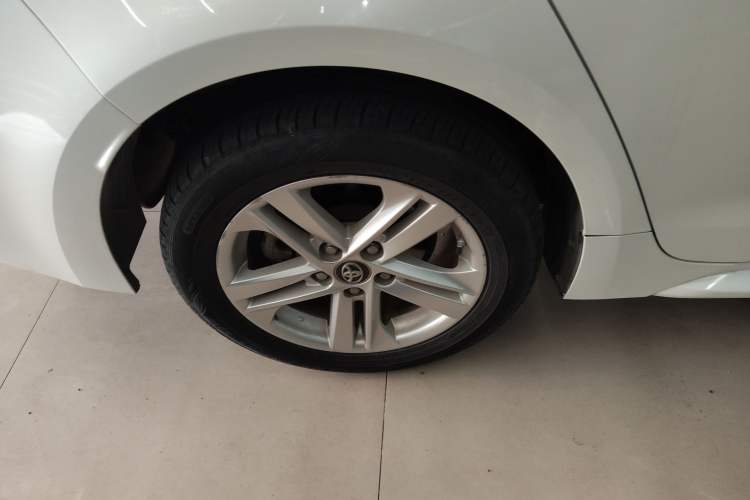 Used Toyota Levin 2019 185T CVT Entry-Level Version China VI Standard Right Rear Wheel Hub