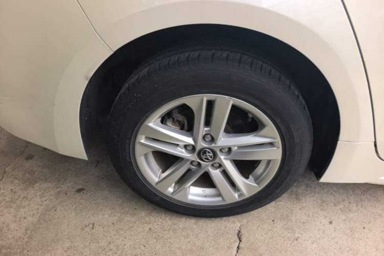 Used Toyota Levin 2019 185T CVT Luxury Edition China VI Standard Right Rear Wheel Hub