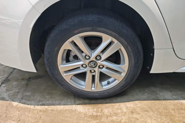 Used Toyota Levin 2019 185T CVT Entry-Level Version China VI Standard Right Rear Wheel Hub