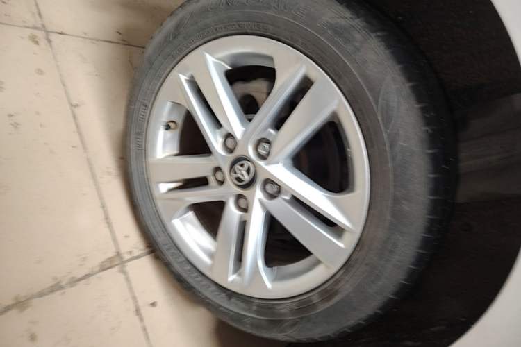 Used Toyota Levin 2019 185T CVT Luxury Edition China VI Standard Right Rear Wheel Hub