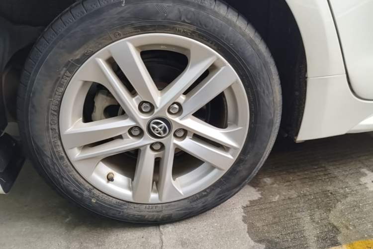 Used Toyota Levin 2019 185T CVT Luxury Edition China VI Standard Right Rear Wheel Hub
