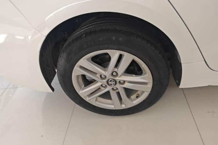 Used Toyota Levin 2019 185T CVT Entry-Level Version China VI Standard Right Rear Wheel Hub