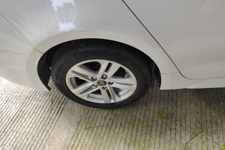 Used Toyota Levin 2019 Dual-Engine 1.8H E-CVT Luxury Edition China VI Standard Right Rear Wheel Hub