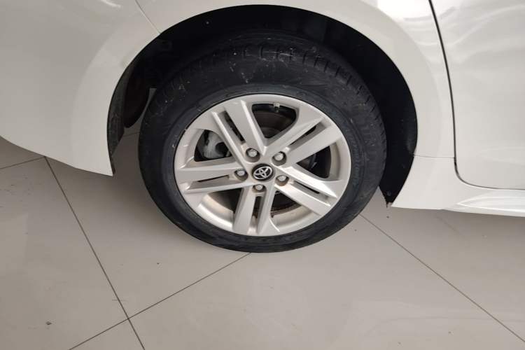 Used Toyota Levin 2019 185T CVT Entry-Level Version China VI Standard Right Rear Wheel Hub