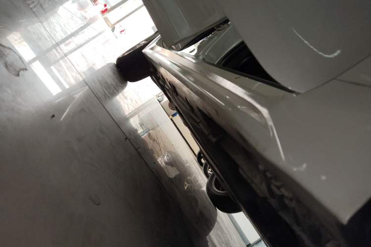 Used Toyota Levin 2019 185T CVT Entry-Level Version China VI Standard Right Side Sill