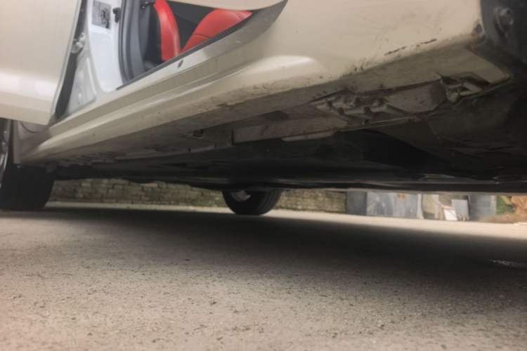 Used Toyota Levin 2019 185T CVT Luxury Edition China VI Standard Right Side Sill
