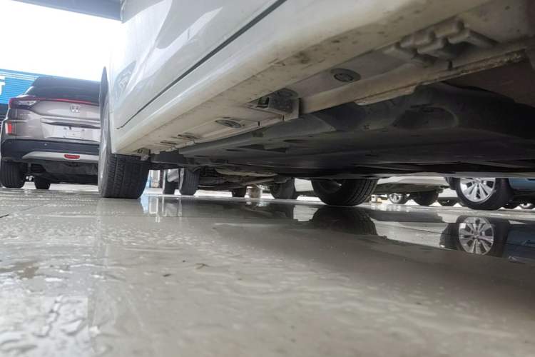 Used Toyota Levin 2019 185T CVT Luxury Edition China VI Standard Right Side Sill