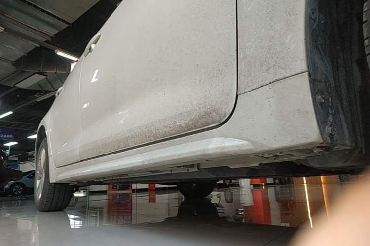 Used Toyota Levin 2019 185T CVT Luxury Edition China VI Standard Right Side Sill