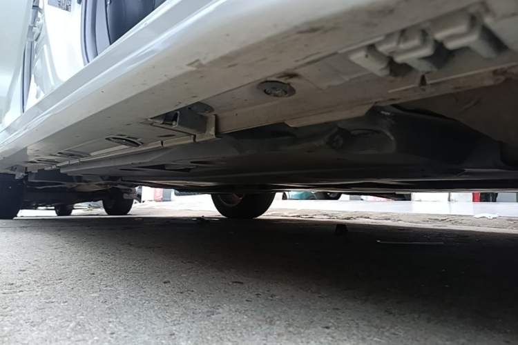 Used Toyota Levin 2019 185T CVT Luxury Edition China VI Standard Right Side Sill