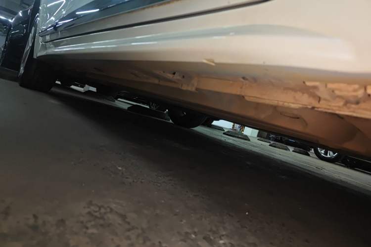 Used Toyota Levin 2019 185T CVT Luxury Edition China VI Standard Right Side Sill