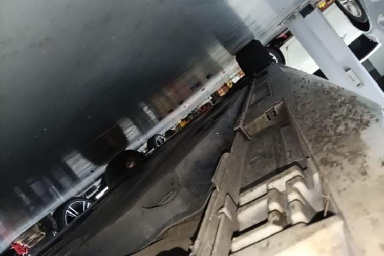 Used Toyota Levin 2019 Dual-Engine 1.8H E-CVT Luxury Edition China VI Standard Right Side Sill