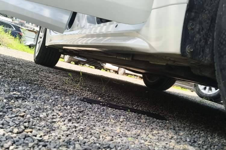 Used Toyota Levin 2019 185T CVT Luxury Edition China VI Standard Right Side Sill