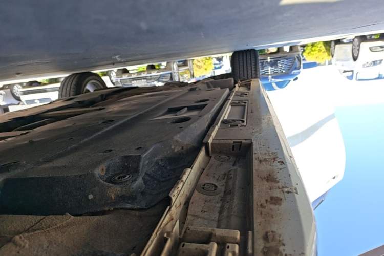 Used Toyota Levin 2019 185T CVT Entry-Level Version China VI Standard Right Side Sill