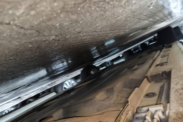 Used Toyota Levin 2019 185T CVT Luxury Edition China VI Standard Right Side Sill