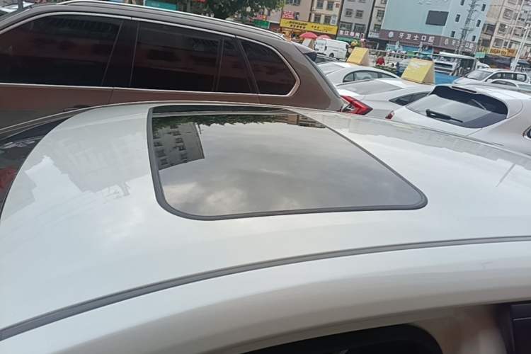 Used Toyota Levin 2019 185T CVT Luxury Edition China VI Standard Roof