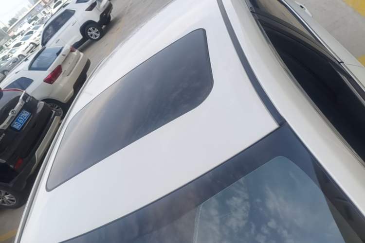 Used Toyota Levin 2019 Dual-Engine 1.8H E-CVT Sport Edition China VI Standard Roof