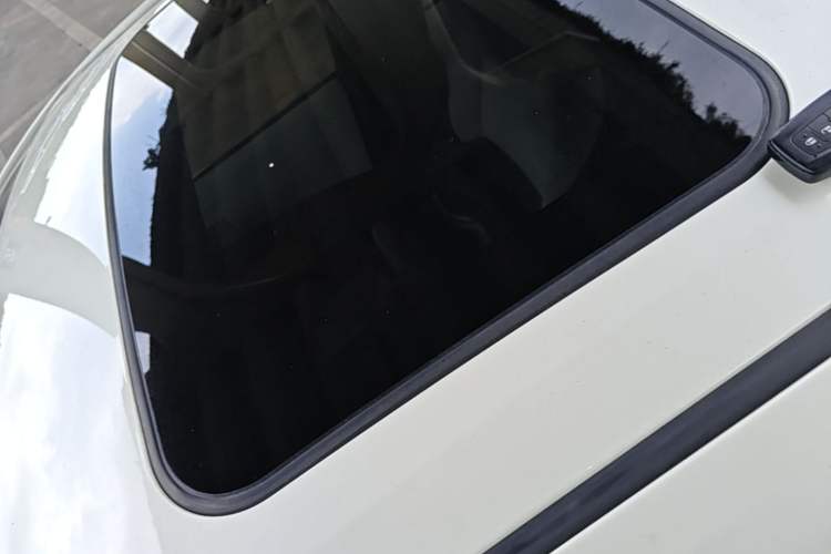 Used Toyota Levin 2019 Dual-Engine 1.8H E-CVT Luxury Edition China VI Standard Roof