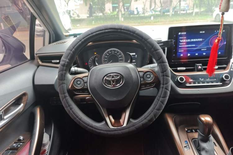 Used Toyota Levin 2019 185T CVT Luxury Edition China VI Standard Steering Wheel