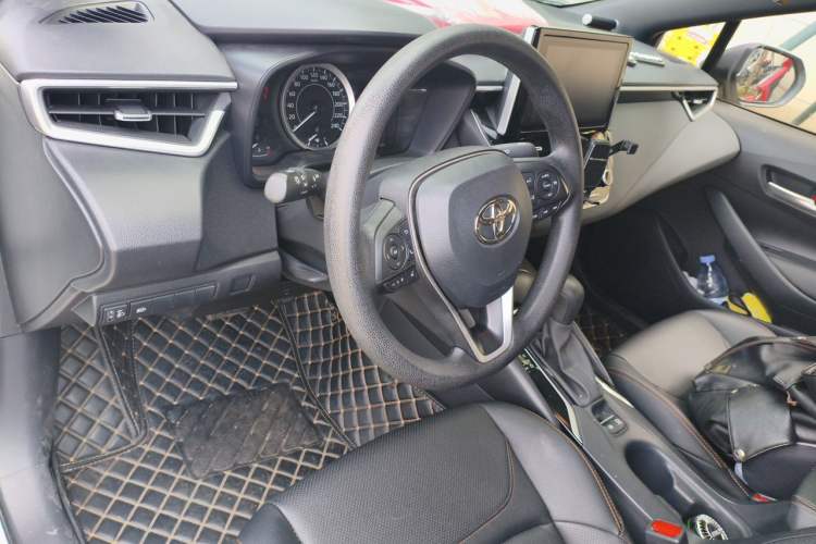 Used Toyota Levin 2019 185T CVT Luxury Edition China VI Standard Steering Wheel