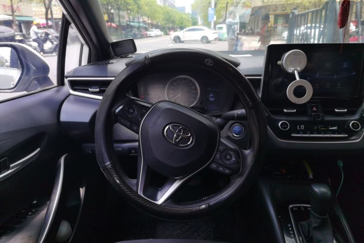 Used Toyota Levin 2019 Dual-Engine 1.8H E-CVT Luxury Edition China VI Standard Steering Wheel