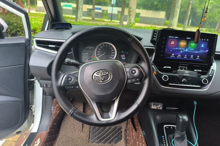 Used Toyota Levin 2019 Dual-Engine 1.8H E-CVT Luxury Edition China VI Standard Steering Wheel
