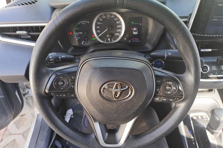 Used Toyota Levin 2019 Dual-Engine 1.8H E-CVT Luxury Edition China VI Standard Steering Wheel