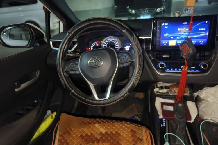 Used Toyota Levin 2019 185T CVT Luxury Edition China VI Standard Steering Wheel
