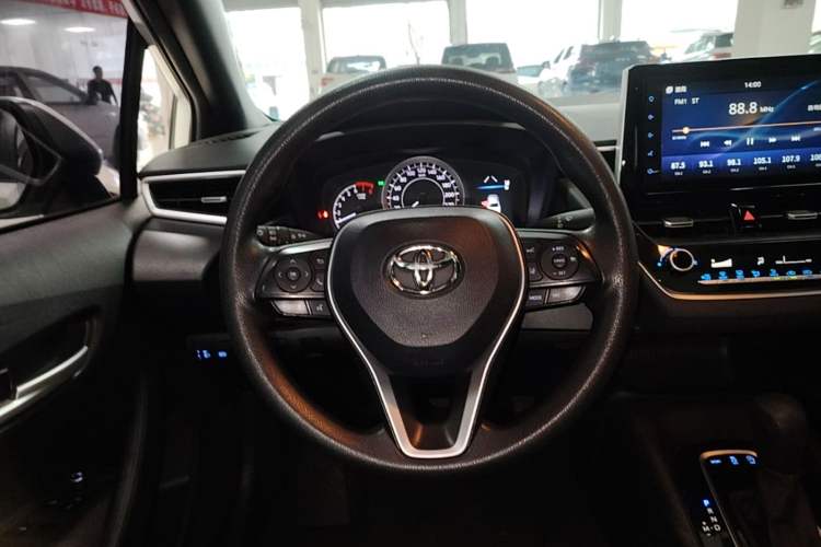 Used Toyota Levin 2019 185T CVT Luxury Edition China VI Standard Steering Wheel