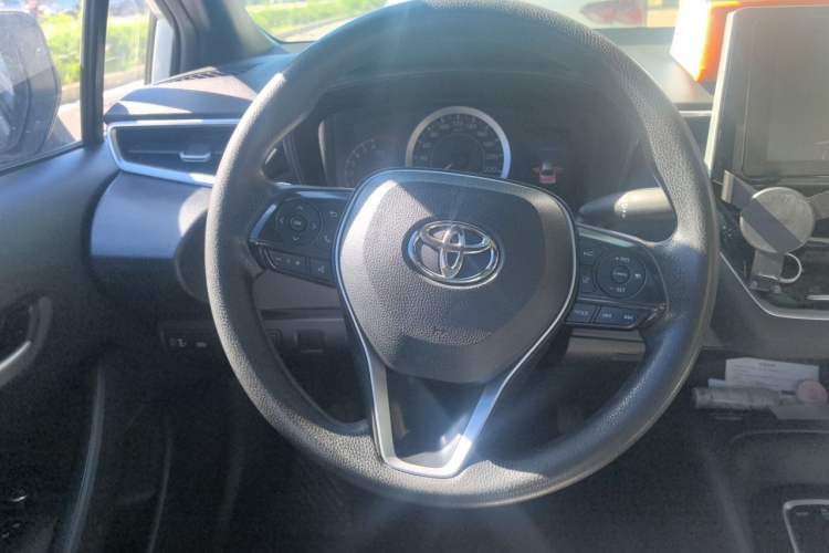 Used Toyota Levin 2019 185T CVT Luxury Edition China VI Standard Steering Wheel