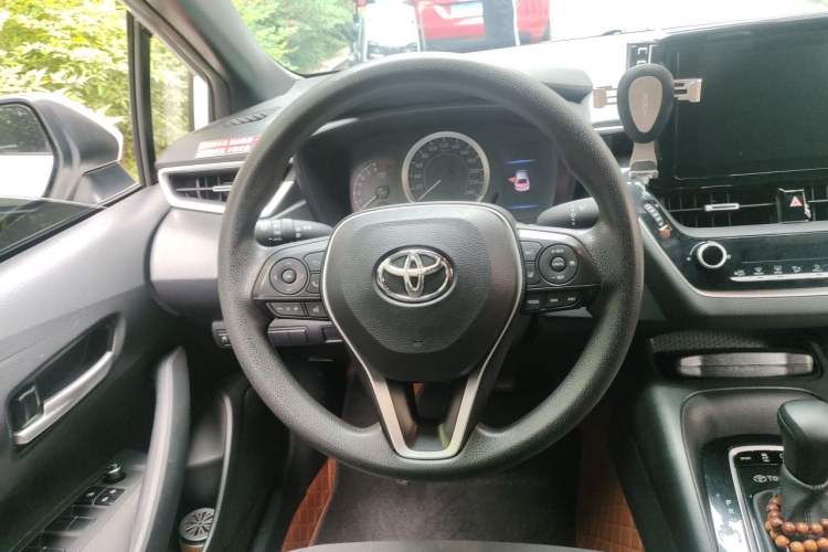 Used Toyota Levin 2019 185T CVT Sport Edition China VI Standard Steering Wheel