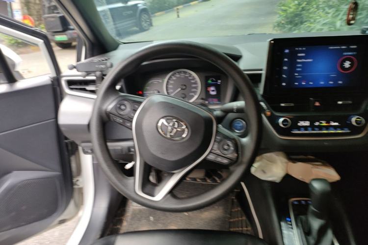 Used Toyota Levin 2019 Dual-Engine 1.8H E-CVT Luxury Edition China VI Standard Steering Wheel
