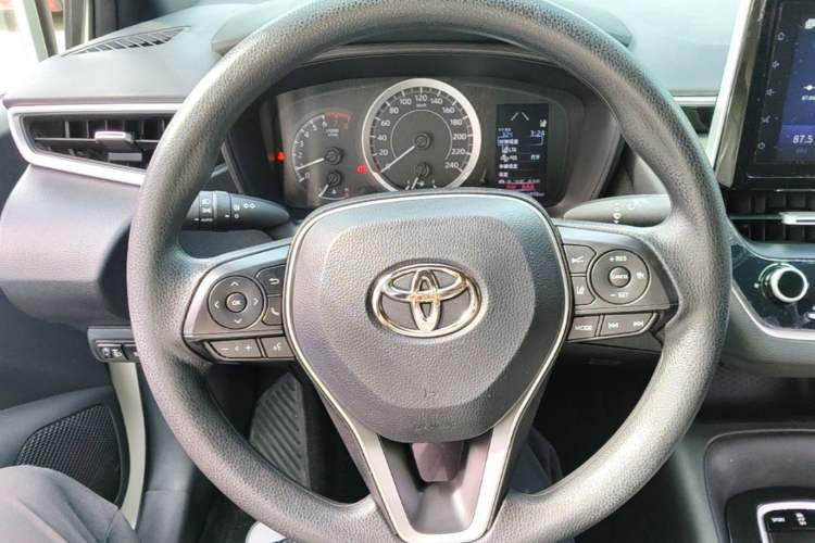 Used Toyota Levin 2019 185T CVT Luxury Edition China VI Standard Steering Wheel