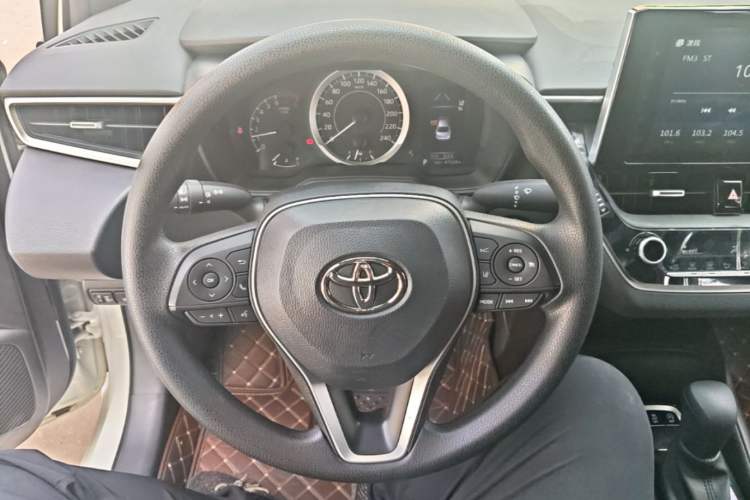 Used Toyota Levin 2019 185T CVT Luxury Edition China VI Standard Steering Wheel