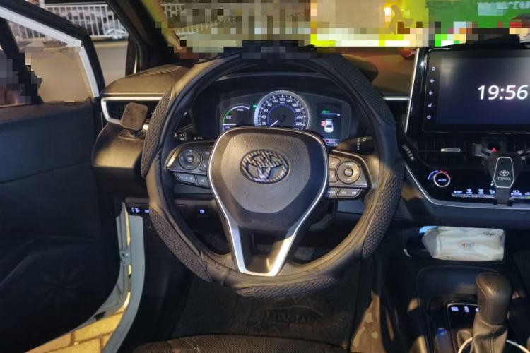 Used Toyota Levin 2019 Dual-Engine 1.8H E-CVT Luxury Edition China VI Standard Steering Wheel