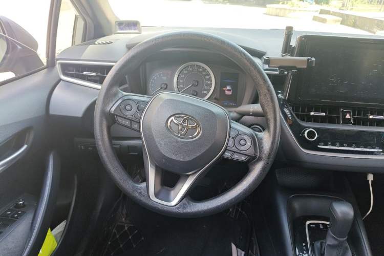 Used Toyota Levin 2019 185T CVT Luxury Edition China VI Standard Steering Wheel