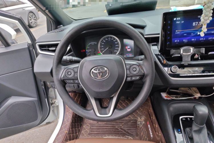 Used Toyota Levin 2019 Dual-Engine 1.8H E-CVT Luxury Edition China VI Standard Steering Wheel