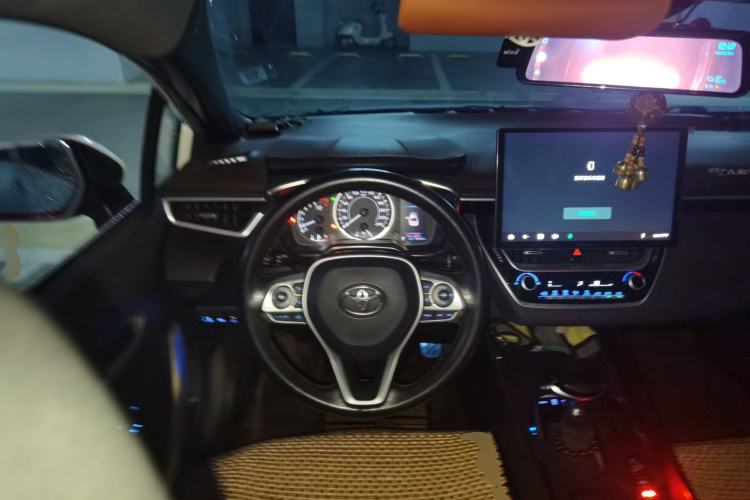 Used Toyota Levin 2019 185T CVT Sport Edition China VI Standard Steering Wheel
