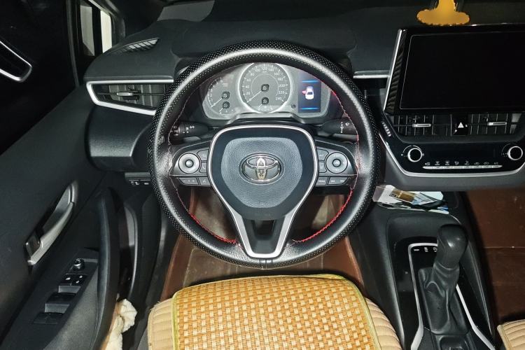 Used Toyota Levin 2019 185T CVT Luxury Edition China VI Standard Steering Wheel