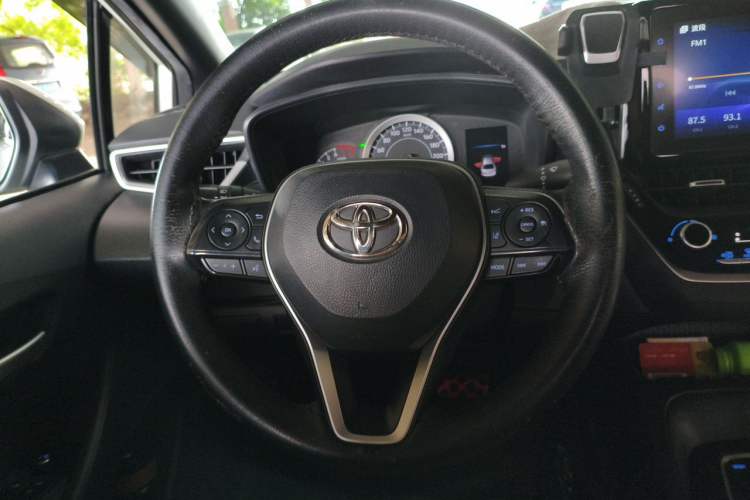 Used Toyota Levin 2019 185T CVT Luxury Edition China VI Standard Steering Wheel