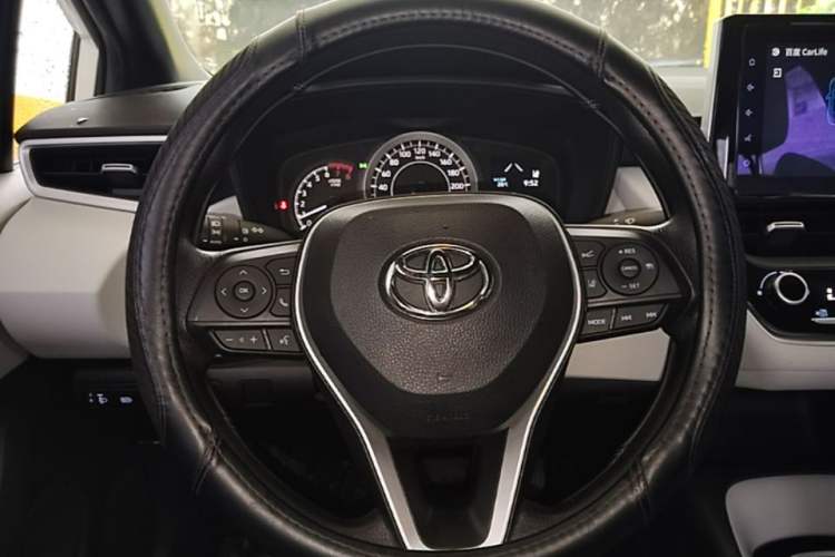 Used Toyota Levin 2019 185T CVT Luxury Edition China VI Standard Steering Wheel