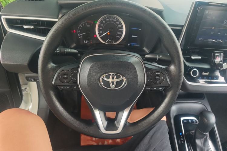 Used Toyota Levin 2019 185T CVT Luxury Edition China VI Standard Steering Wheel