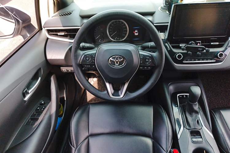 Used Toyota Levin 2019 185T CVT Luxury Edition China VI Standard Steering Wheel