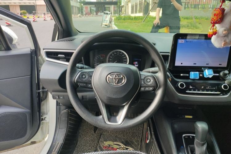 Used Toyota Levin 2019 185T CVT Luxury Edition China VI Standard Steering Wheel