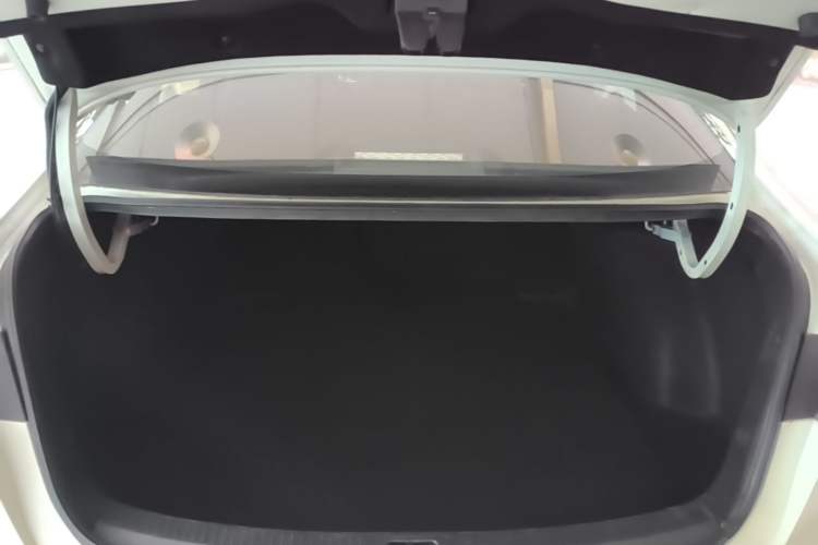 Used Toyota Levin 2019 185T CVT Luxury Edition China VI Standard Trunk
