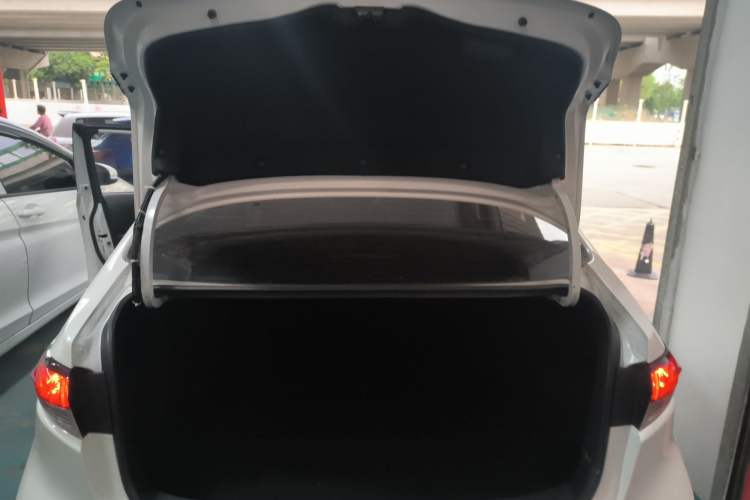 Used Toyota Levin 2019 185T CVT Entry-Level Version China VI Standard Trunk